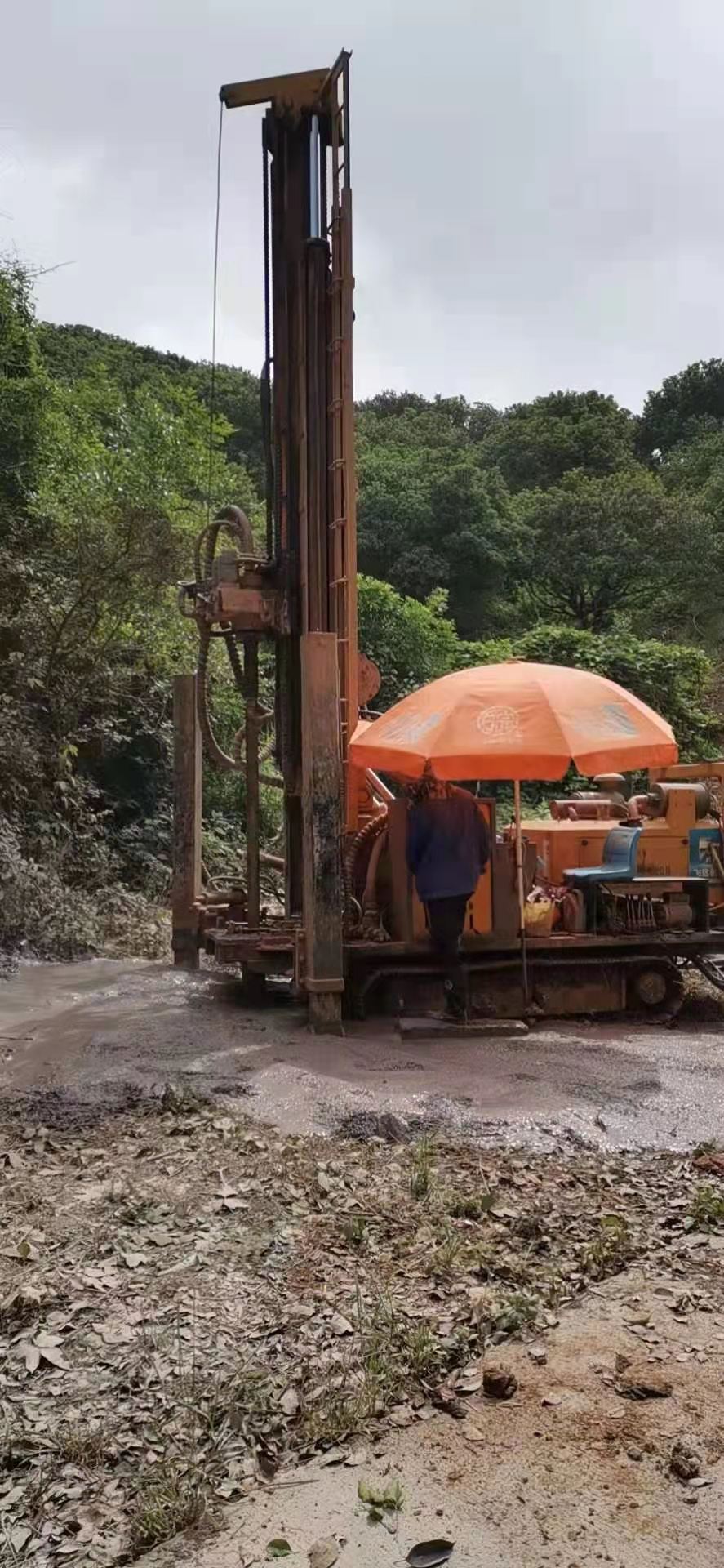 鉆巖石井